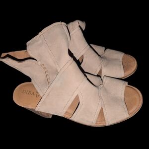 Diba True women size 9